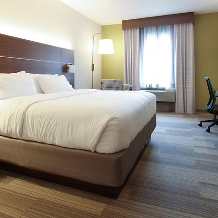 Holiday Inn Express Hotel And Suites Cincinnati Se Newport ベルビュー エクステリア 写真