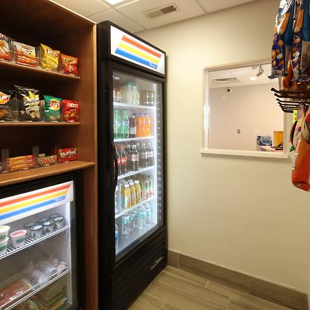 Holiday Inn Express Hotel And Suites Cincinnati Se Newport ベルビュー エクステリア 写真
